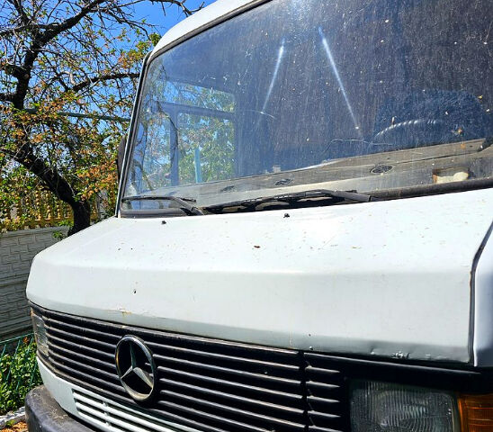 Мерседес T1, об'ємом двигуна 4 л та пробігом 150 тис. км за 5500 $, фото 1 на Automoto.ua