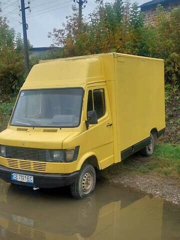 Желтый Мерседес T1, объемом двигателя 2.3 л и пробегом 490 тыс. км за 3450 $, фото 1 на Automoto.ua