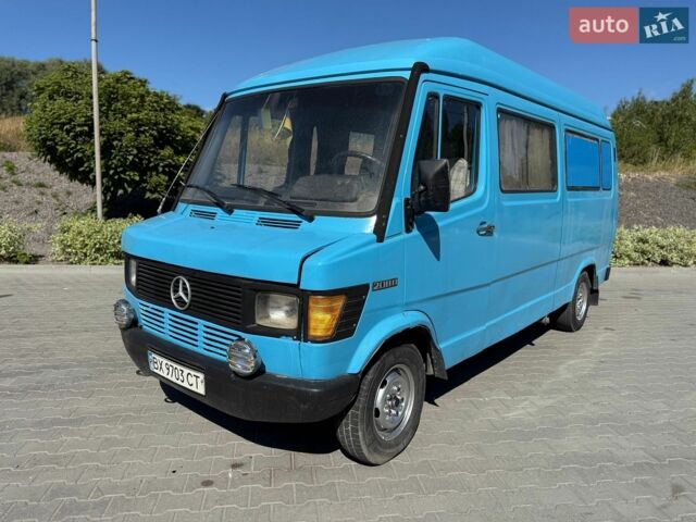 Синий Мерседес T1, объемом двигателя 2.3 л и пробегом 350 тыс. км за 2600 $, фото 1 на Automoto.ua