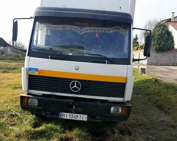 Білий Мерседес T2, об'ємом двигуна 4 л та пробігом 650 тис. км за 6900 $, фото 1 на Automoto.ua