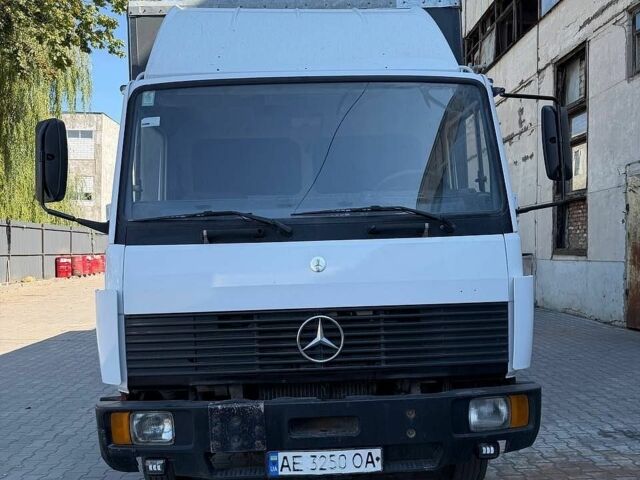 Белый Мерседес T2, объемом двигателя 4.25 л и пробегом 700 тыс. км за 7000 $, фото 1 на Automoto.ua