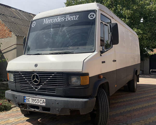 Белый Мерседес T2, объемом двигателя 3.97 л и пробегом 8 тыс. км за 7500 $, фото 1 на Automoto.ua