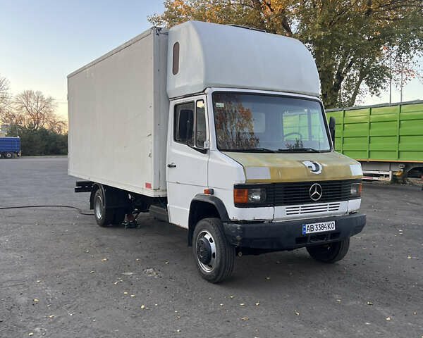 Белый Мерседес T2, объемом двигателя 3.97 л и пробегом 330 тыс. км за 7999 $, фото 1 на Automoto.ua