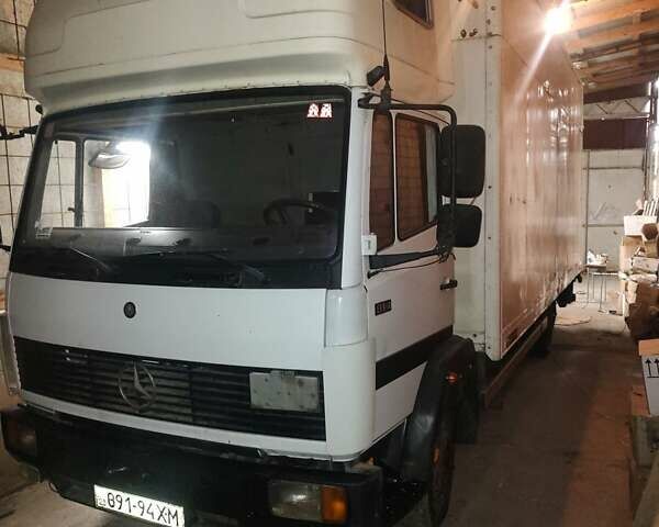 Білий Мерседес T2, об'ємом двигуна 6 л та пробігом 150 тис. км за 7300 $, фото 1 на Automoto.ua