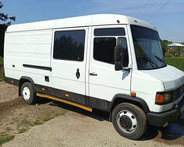 Белый Мерседес T2, объемом двигателя 3.97 л и пробегом 100 тыс. км за 4750 $, фото 1 на Automoto.ua