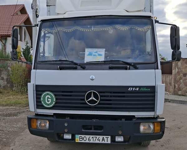 Белый Мерседес T2, объемом двигателя 4.25 л и пробегом 838 тыс. км за 9500 $, фото 1 на Automoto.ua