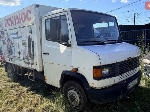 Белый Мерседес T2, объемом двигателя 3.97 л и пробегом 800 тыс. км за 4950 $, фото 1 на Automoto.ua