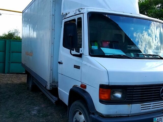 Белый Мерседес T2, объемом двигателя 4 л и пробегом 0 тыс. км за 4400 $, фото 1 на Automoto.ua
