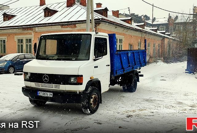 Белый Мерседес T2, объемом двигателя 4 л и пробегом 450 тыс. км за 12970 $, фото 1 на Automoto.ua