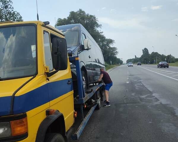 Мерседес T2, объемом двигателя 4 л и пробегом 521 тыс. км за 7500 $, фото 1 на Automoto.ua