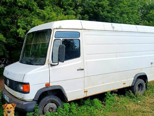 Мерседес T2, объемом двигателя 4 л и пробегом 0 тыс. км за 4000 $, фото 1 на Automoto.ua