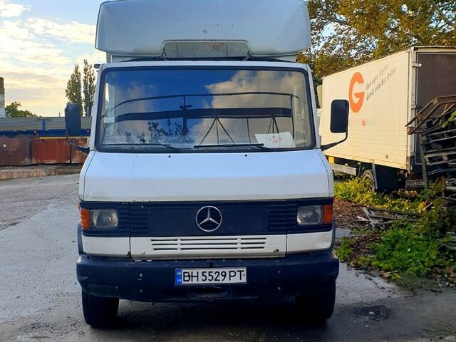 Мерседес T2, об'ємом двигуна 3.9 л та пробігом 725 тис. км за 4500 $, фото 1 на Automoto.ua