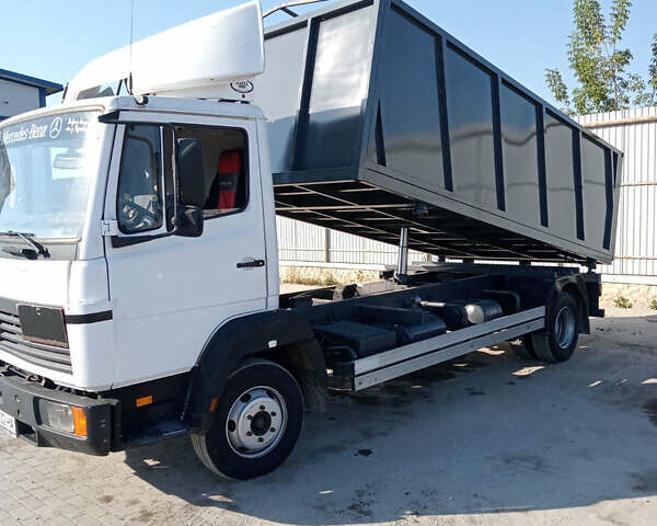 Мерседес T2, объемом двигателя 0 л и пробегом 440 тыс. км за 17500 $, фото 1 на Automoto.ua