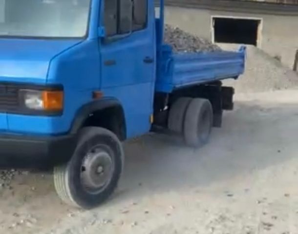 Мерседес T2, объемом двигателя 0 л и пробегом 280 тыс. км за 12800 $, фото 1 на Automoto.ua