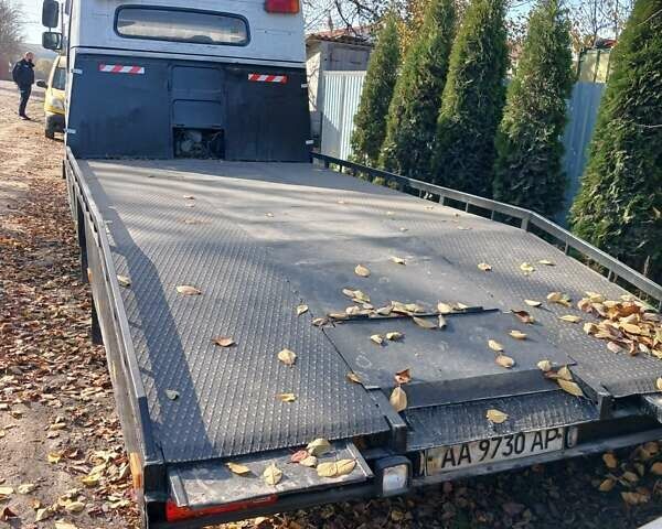 Сірий Мерседес T2, об'ємом двигуна 3.8 л та пробігом 540 тис. км за 3500 $, фото 1 на Automoto.ua