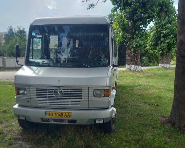 Серый Мерседес T2, объемом двигателя 3.97 л и пробегом 550 тыс. км за 3500 $, фото 1 на Automoto.ua