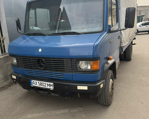 Синий Мерседес T2, объемом двигателя 4 л и пробегом 400 тыс. км за 8000 $, фото 1 на Automoto.ua