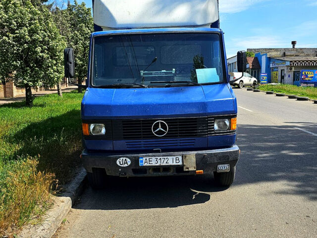 Синий Мерседес T2, объемом двигателя 4 л и пробегом 400 тыс. км за 5000 $, фото 1 на Automoto.ua