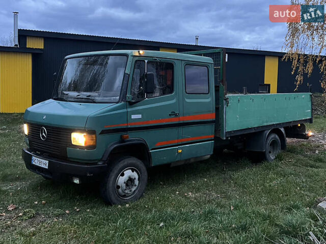 Зеленый Мерседес T2, объемом двигателя 4 л и пробегом 719 тыс. км за 10700 $, фото 1 на Automoto.ua