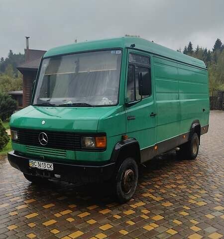 Зелений Мерседес T2, об'ємом двигуна 4 л та пробігом 270 тис. км за 4800 $, фото 1 на Automoto.ua