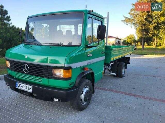 Зелений Мерседес T2, об'ємом двигуна 3.97 л та пробігом 136 тис. км за 22400 $, фото 1 на Automoto.ua