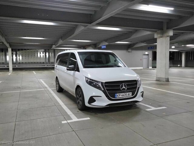 Білий Мерседес В-Клас, об'ємом двигуна 2 л та пробігом 290 тис. км за 23999 $, фото 1 на Automoto.ua