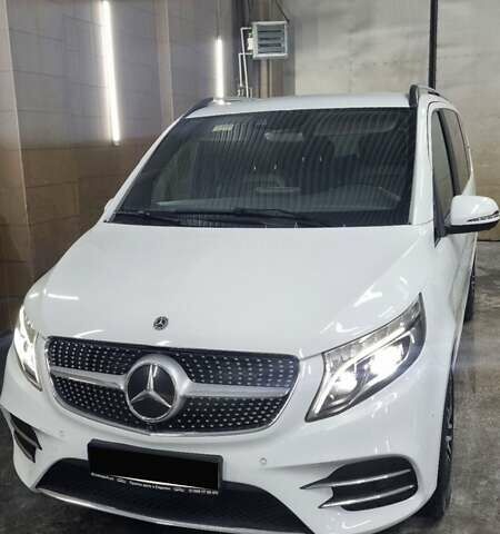 Белый Мерседес В-Класс, объемом двигателя 2 л и пробегом 149 тыс. км за 58674 $, фото 1 на Automoto.ua