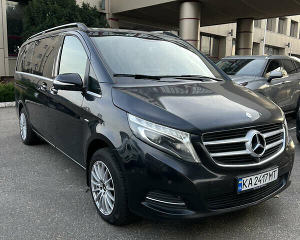 Чорний Мерседес В-Клас, об'ємом двигуна 2.14 л та пробігом 368 тис. км за 30000 $, фото 1 на Automoto.ua