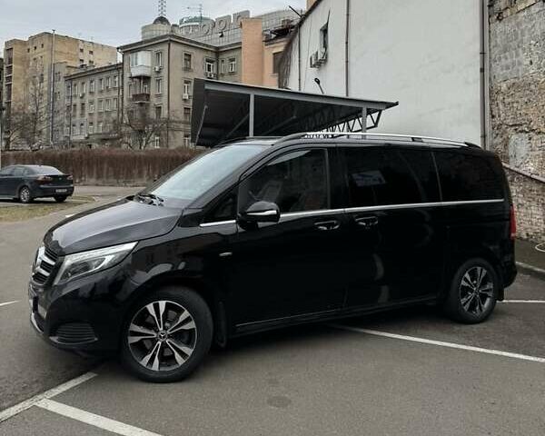 Черный Мерседес В-Класс, объемом двигателя 2.14 л и пробегом 276 тыс. км за 29950 $, фото 1 на Automoto.ua