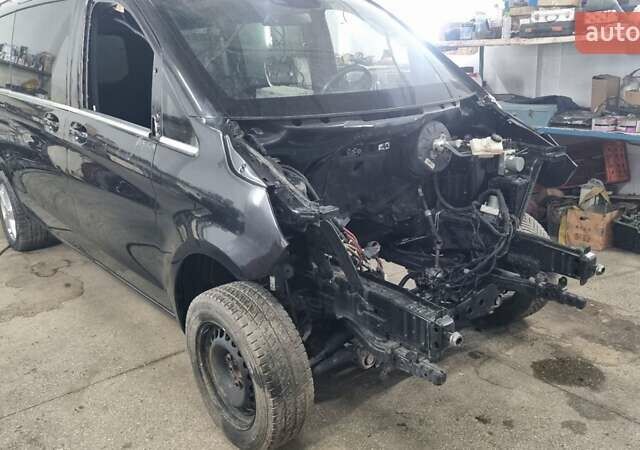 Чорний Мерседес В-Клас, об'ємом двигуна 2.2 л та пробігом 59 тис. км за 18600 $, фото 1 на Automoto.ua