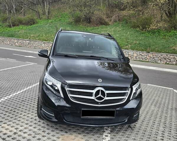 Чорний Мерседес В-Клас, об'ємом двигуна 2.14 л та пробігом 208 тис. км за 53000 $, фото 1 на Automoto.ua