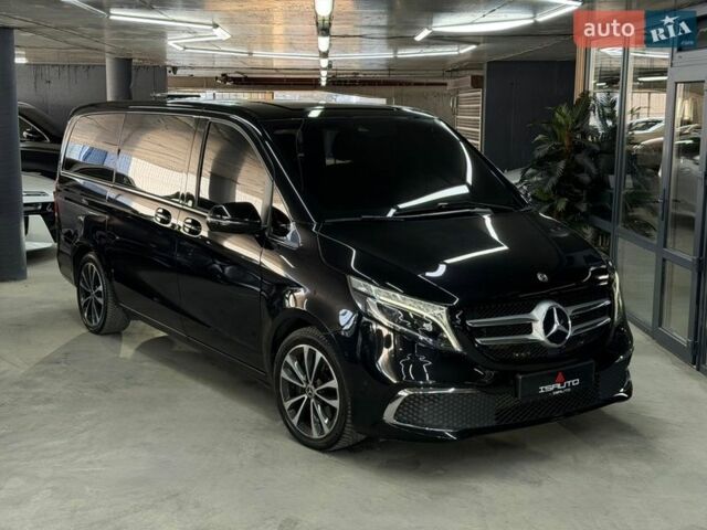 Чорний Мерседес В-Клас, об'ємом двигуна 2.14 л та пробігом 245 тис. км за 52000 $, фото 1 на Automoto.ua