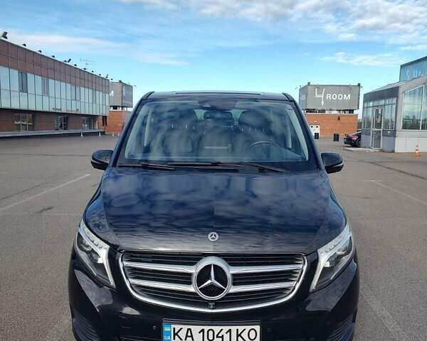 Мерседес В-Класс 2019 в Киеве на Automoto.ua Черный Мерседес В-Класс, объемом двигателя 2.14 л и пробегом 207 тыс. км за 48500 $, фото 1 на Automoto.ua