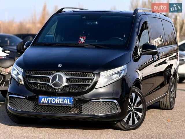 Черный Мерседес В-Класс, объемом двигателя 1.95 л и пробегом 102 тыс. км за 72000 $, фото 1 на Automoto.ua