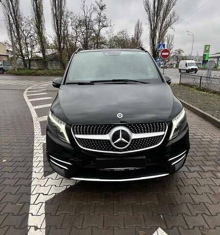 Черный Мерседес В-Класс, объемом двигателя 2.14 л и пробегом 78 тыс. км за 115000 $, фото 1 на Automoto.ua