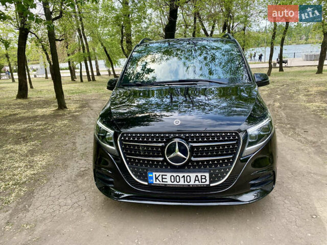 Чорний Мерседес В-Клас, об'ємом двигуна 1.95 л та пробігом 24 тис. км за 133900 $, фото 1 на Automoto.ua