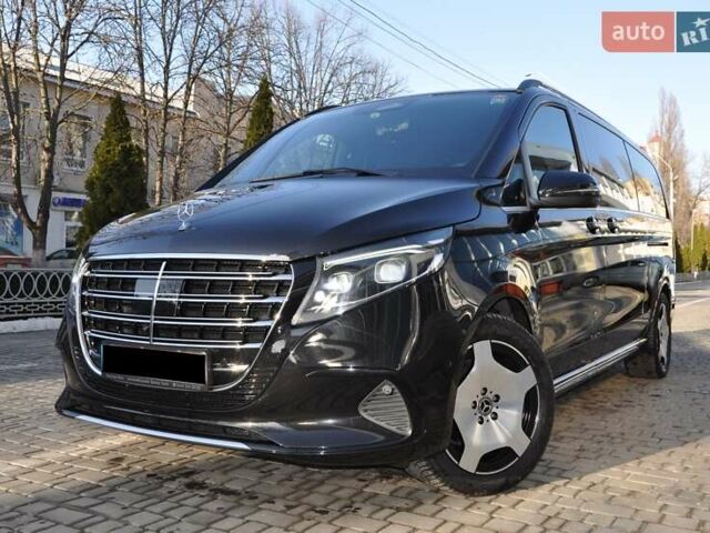 Чорний Мерседес В-Клас, об'ємом двигуна 2.14 л та пробігом 99 тис. км за 105000 $, фото 1 на Automoto.ua