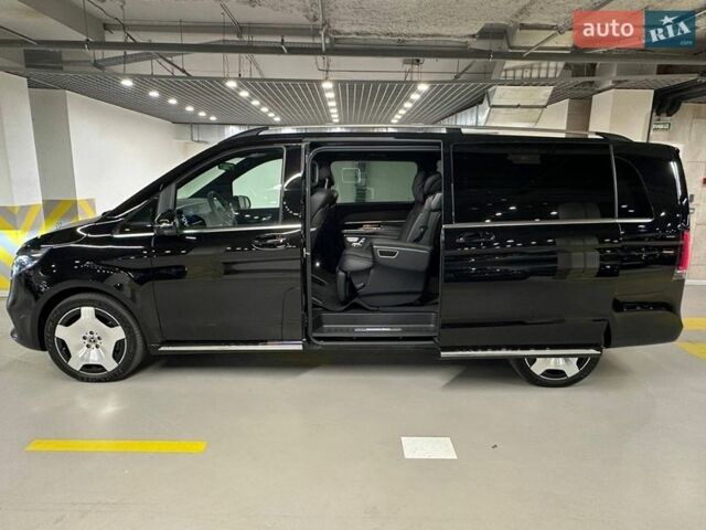 Черный Мерседес В-Класс, объемом двигателя 1.95 л и пробегом 9 тыс. км за 148000 $, фото 1 на Automoto.ua