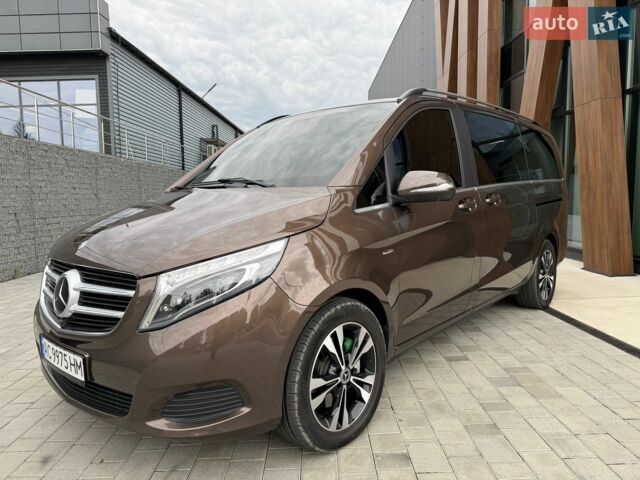 Коричневий Мерседес В-Клас, об'ємом двигуна 2.14 л та пробігом 121 тис. км за 46500 $, фото 1 на Automoto.ua