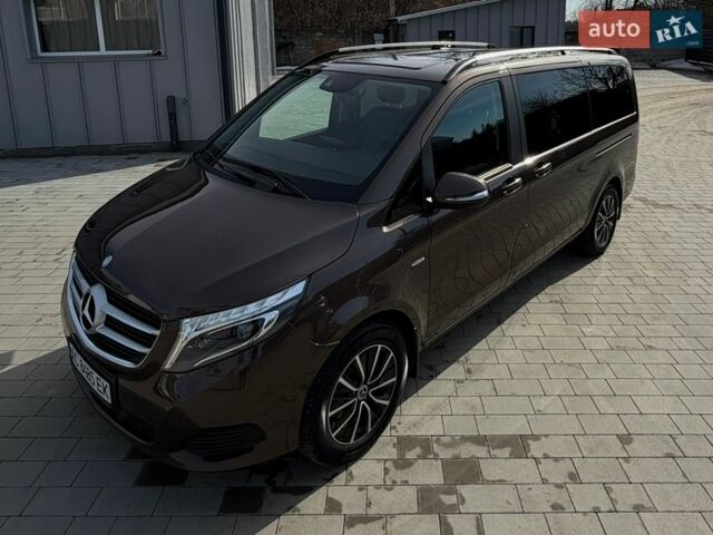 Коричневый Мерседес В-Класс, объемом двигателя 2.14 л и пробегом 270 тыс. км за 38000 $, фото 1 на Automoto.ua