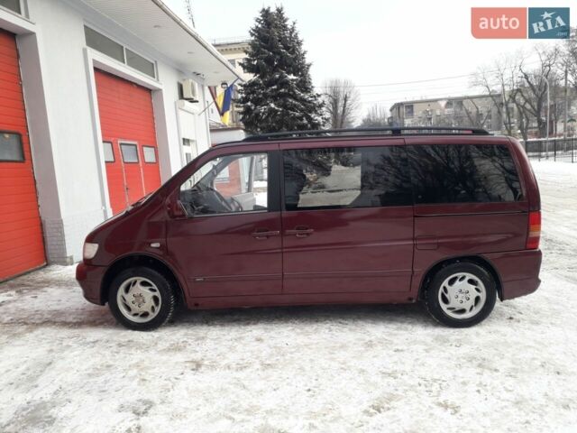 Красный Мерседес В-Класс, объемом двигателя 2.3 л и пробегом 340 тыс. км за 8500 $, фото 1 на Automoto.ua