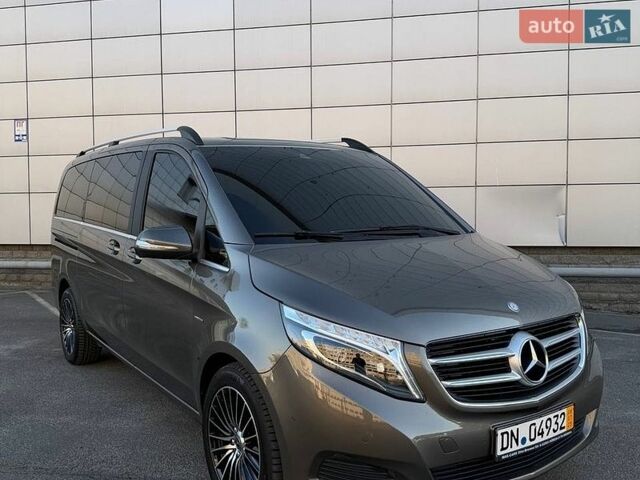 Мерседес В-Класс, объемом двигателя 2.14 л и пробегом 180 тыс. км за 31000 $, фото 1 на Automoto.ua