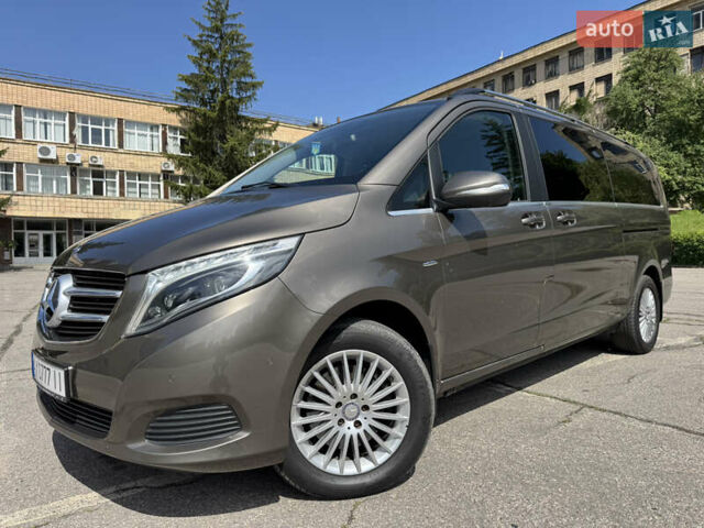 Серый Мерседес В-Класс, объемом двигателя 2.14 л и пробегом 145 тыс. км за 59000 $, фото 1 на Automoto.ua