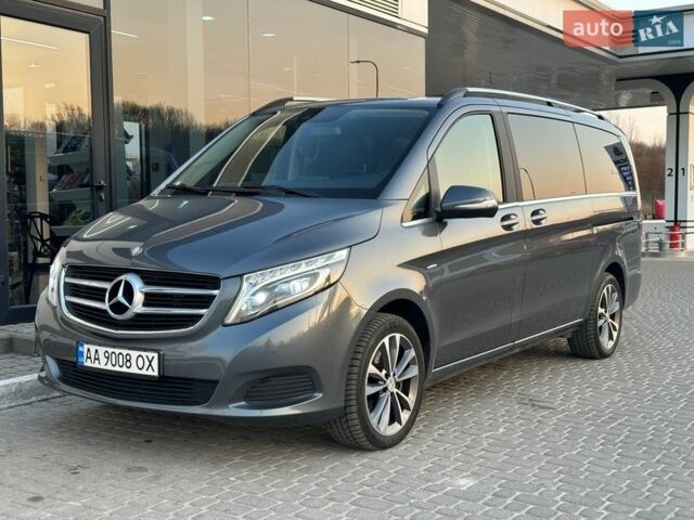 Сірий Мерседес В-Клас, об'ємом двигуна 2.14 л та пробігом 121 тис. км за 48500 $, фото 1 на Automoto.ua