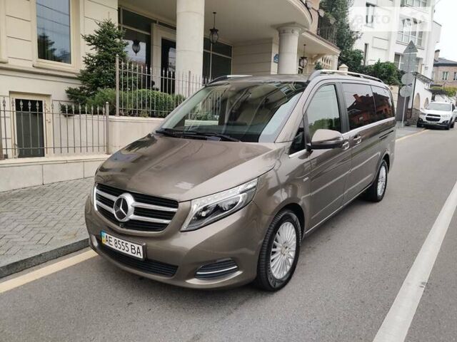 Серый Мерседес В-Класс, объемом двигателя 2.14 л и пробегом 230 тыс. км за 45000 $, фото 1 на Automoto.ua