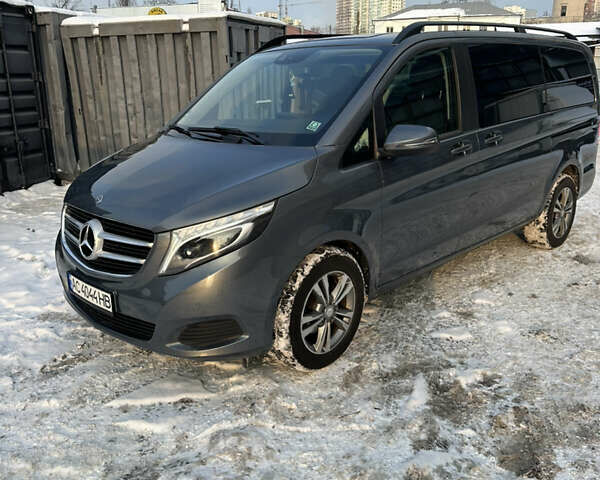 Сірий Мерседес В-Клас, об'ємом двигуна 2.2 л та пробігом 241 тис. км за 44500 $, фото 1 на Automoto.ua