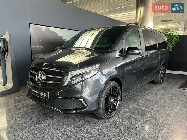 Сірий Мерседес В-Клас, об'ємом двигуна 2 л та пробігом 46 тис. км за 86569 $, фото 1 на Automoto.ua