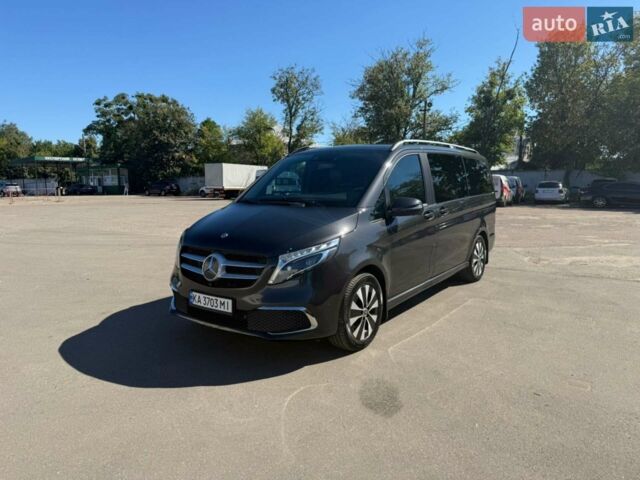 Сірий Мерседес В-Клас, об'ємом двигуна 2.14 л та пробігом 90 тис. км за 79000 $, фото 1 на Automoto.ua