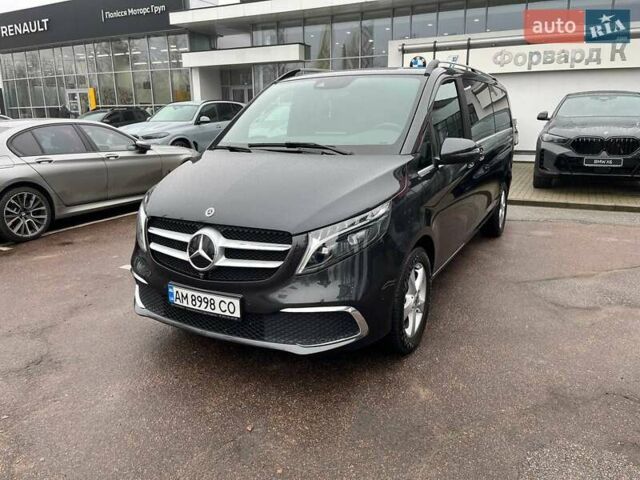 Серый Мерседес В-Класс, объемом двигателя 2.14 л и пробегом 26 тыс. км за 96000 $, фото 1 на Automoto.ua