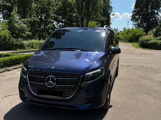 Синій Мерседес В-Клас, об'ємом двигуна 2.14 л та пробігом 78 тис. км за 128000 $, фото 1 на Automoto.ua